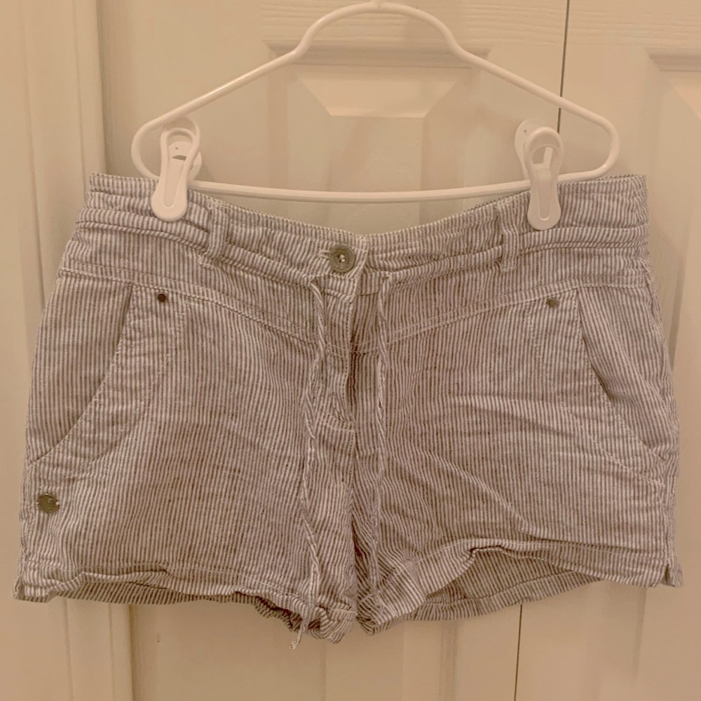 Delias cloth short
